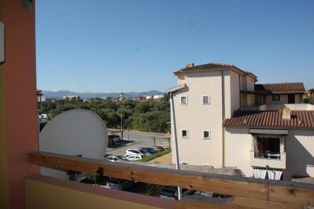Magibac Due - Casa Vicino Aeroporto E Mater Olbia Apartamento Exterior foto