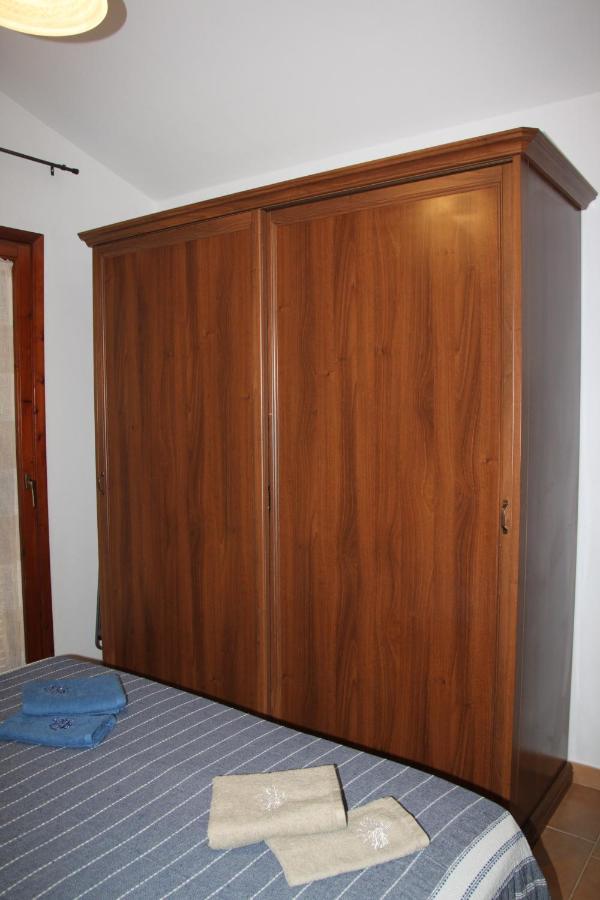 Magibac Due - Casa Vicino Aeroporto E Mater Olbia Apartamento Exterior foto